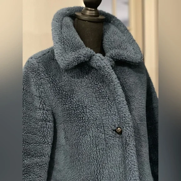 GAP Cozy Sherpa overcoat - Picture 6 of 6